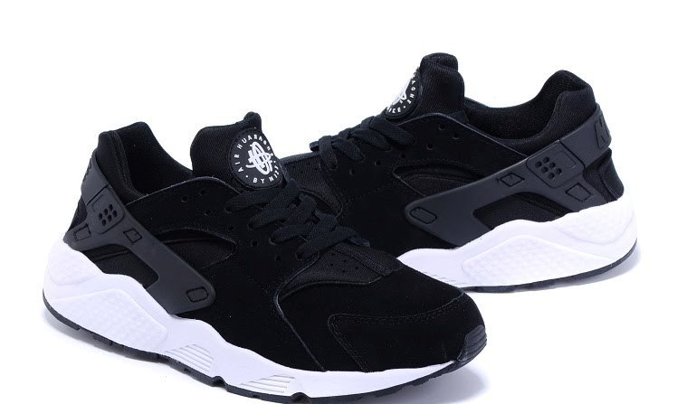 nike air huarache low black