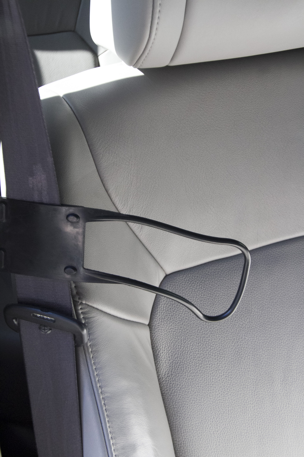 2pack Seat Belt Handle Easy Reach Black Car & Truck Parts & Accessories