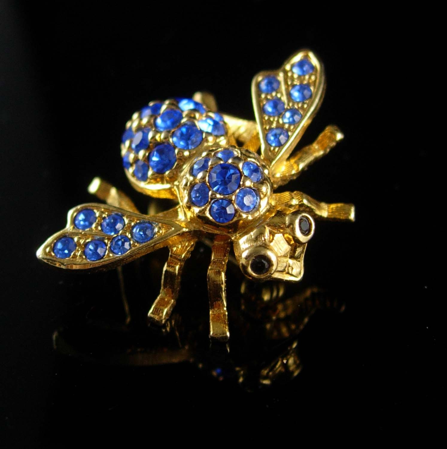 Joan rivers bee brooch blue rhinestone Insect pin Vintage Fly swarovski