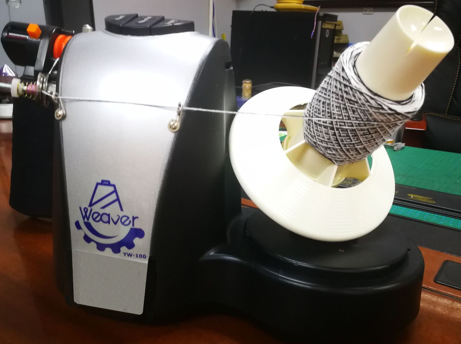 WeaveR Electric Yarn Ball Winder With Meter Length Counter YW120