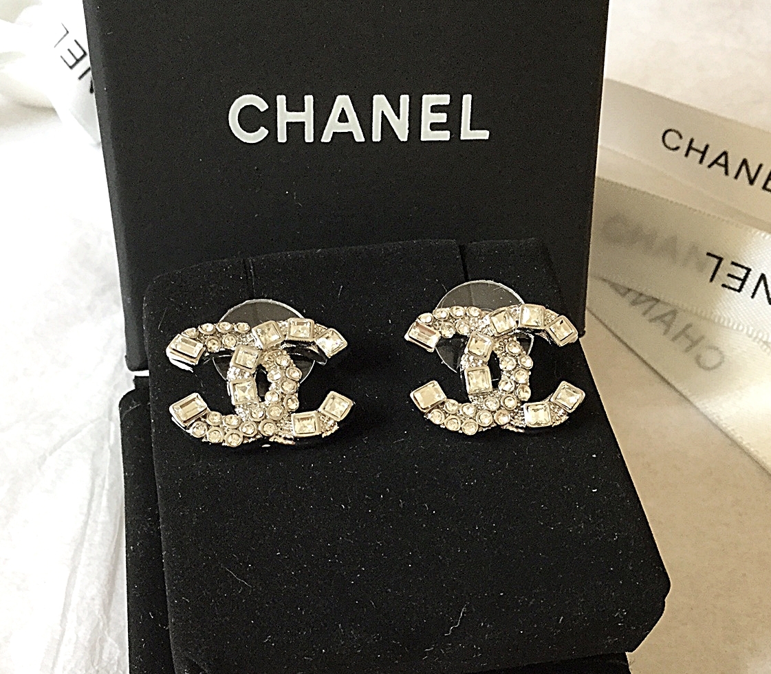 CHANEL Silver Stud Earrings Swarovski Crystal Square Round Medium CC ...