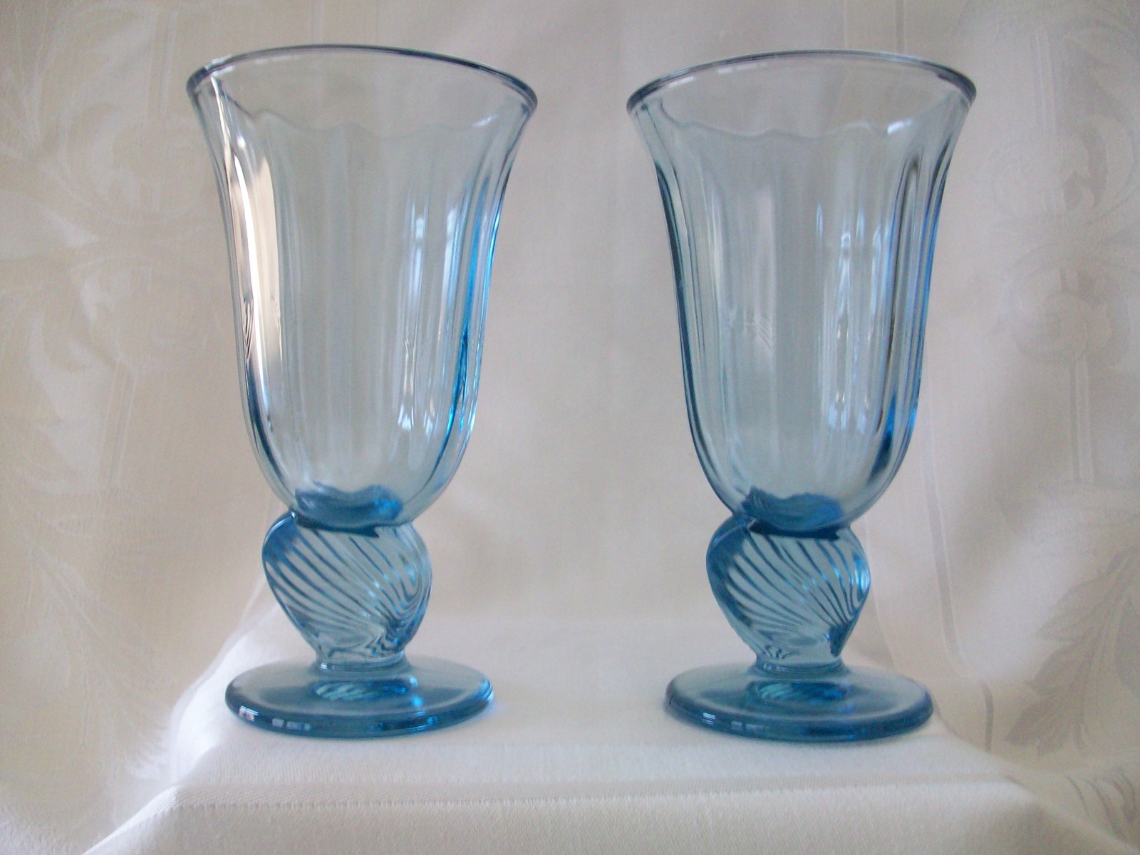 Fostoria Captiva Blue Glass Goblets With Seashell Stems - Set of 6 - Other