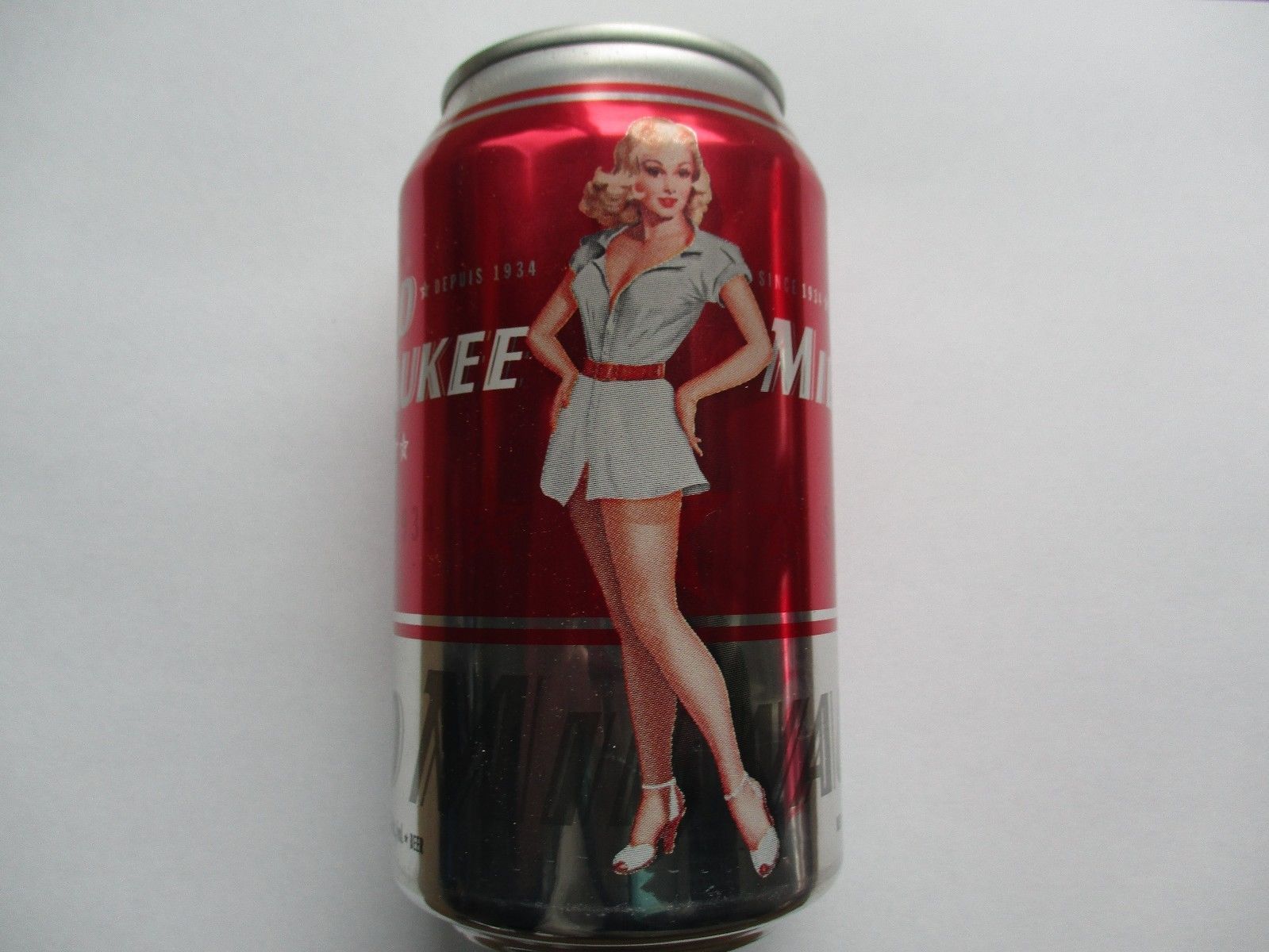 Old Milwaukee Pin Up Girl Collectible Beer Can 355 ml Flat Tops