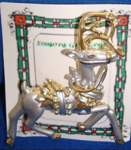 Primary image for Christmas PIN #0367 Buck Reindeer Matte Florentine Finish Silvertone w/Goldtone
