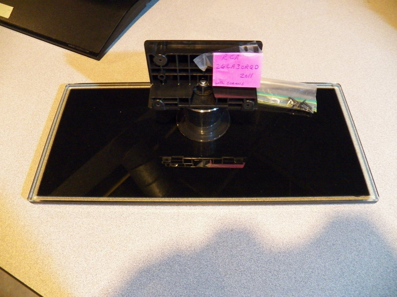 RCA 26LA30RQD PEDESTAL BASE STAND WITH SCREWS TV Mounts & Brackets