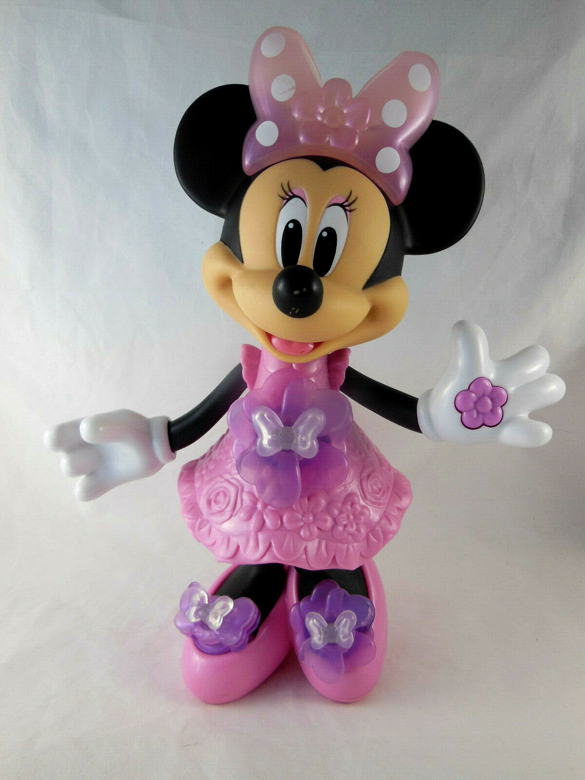 minnie mouse light up doll