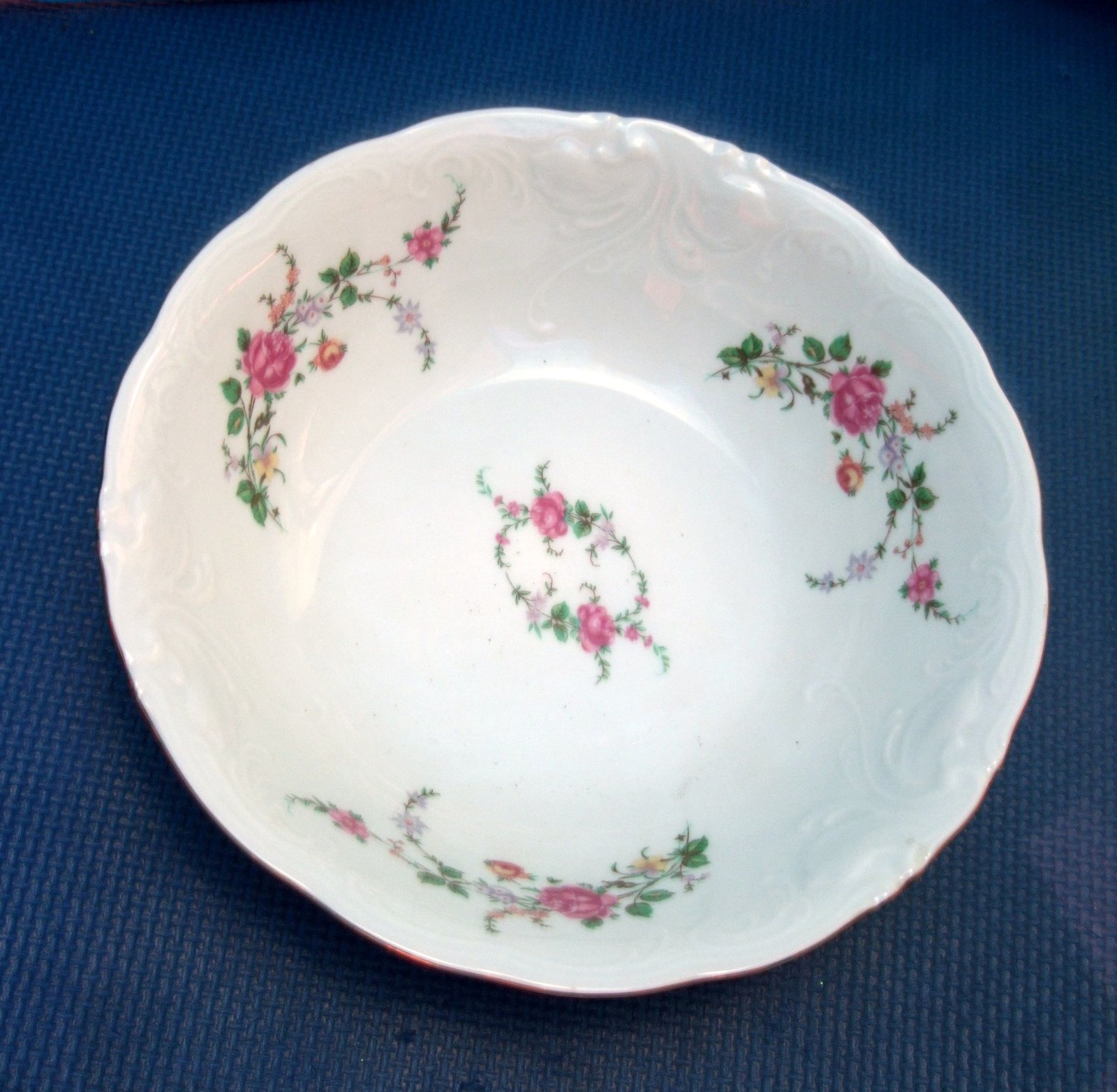 Royal Kent (POLAND) Bavarian Rose China 44 Piece Service for 8 China & Dinnerware