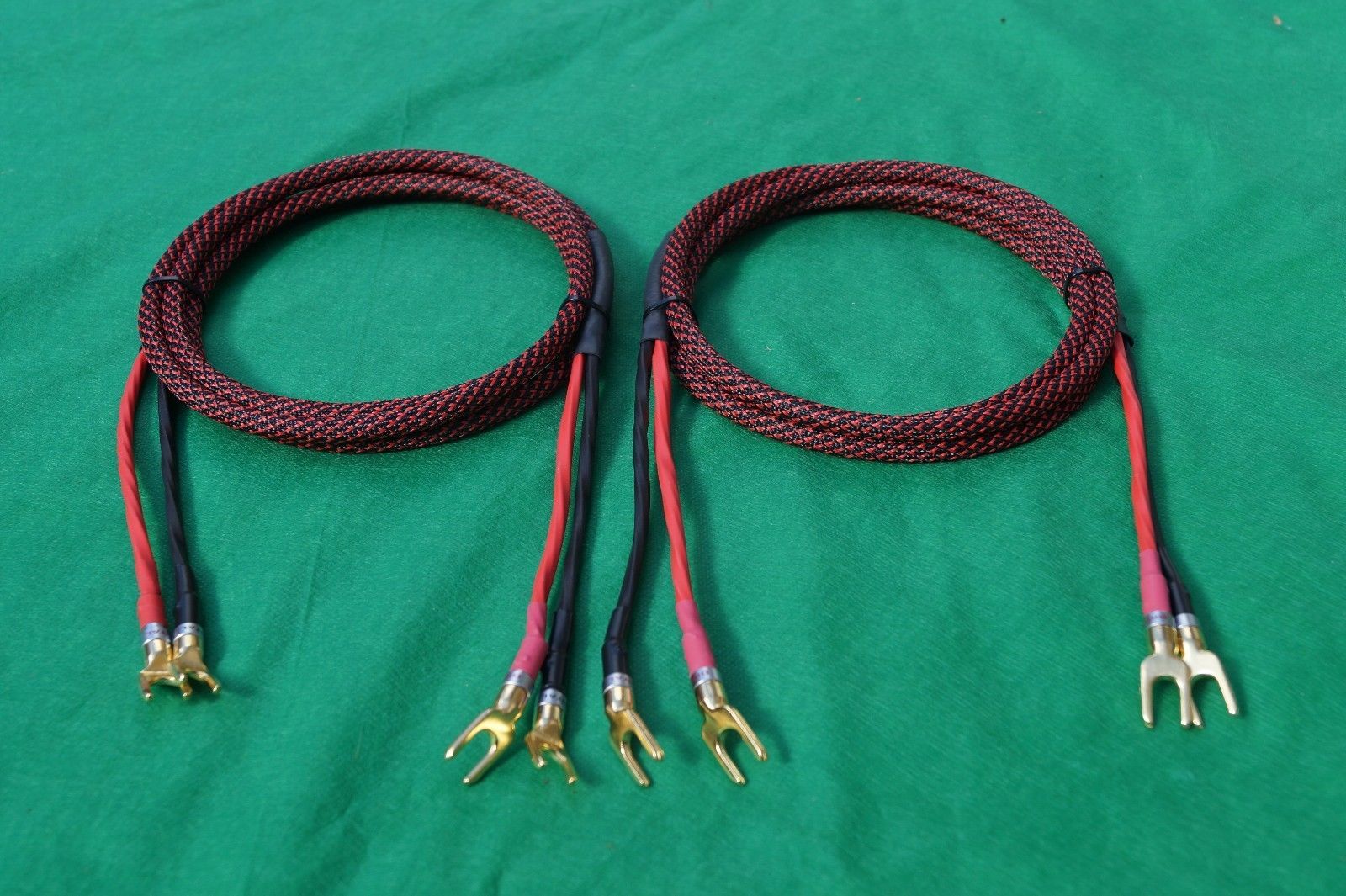 10 Ft. Belden Pure Copper Wire Speaker Cable 2 Spade //2 Banana Plugs Pair