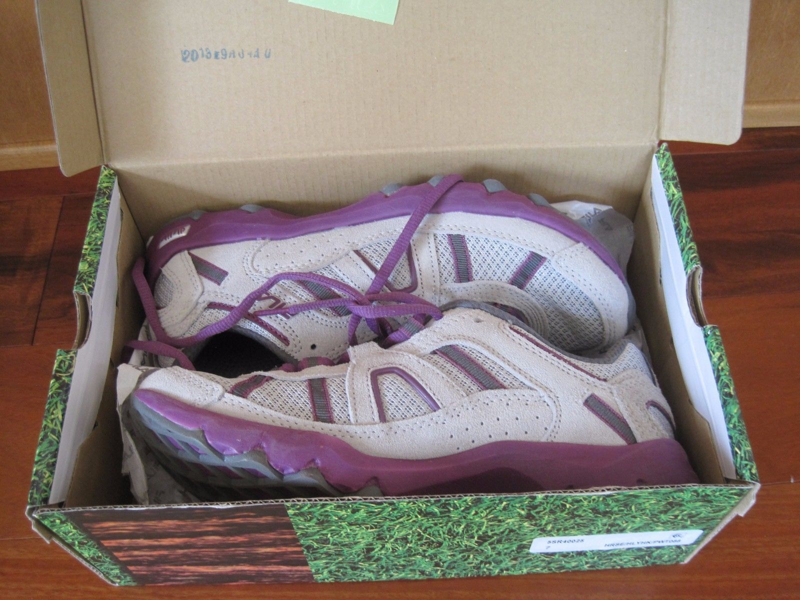 BNIB Fila (Zipline) women's athletic shoes, and 50 similar items BNIB Fila (Zipline) women's athletic shoes, and 50 similar items