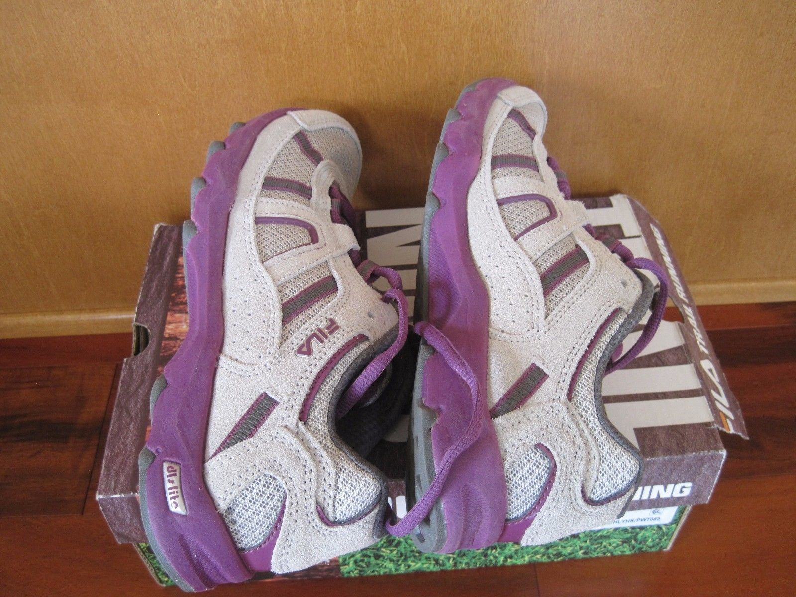 BNIB Fila (Zipline) women's athletic shoes, and 50 similar items BNIB Fila (Zipline) women's athletic shoes, and 50 similar items