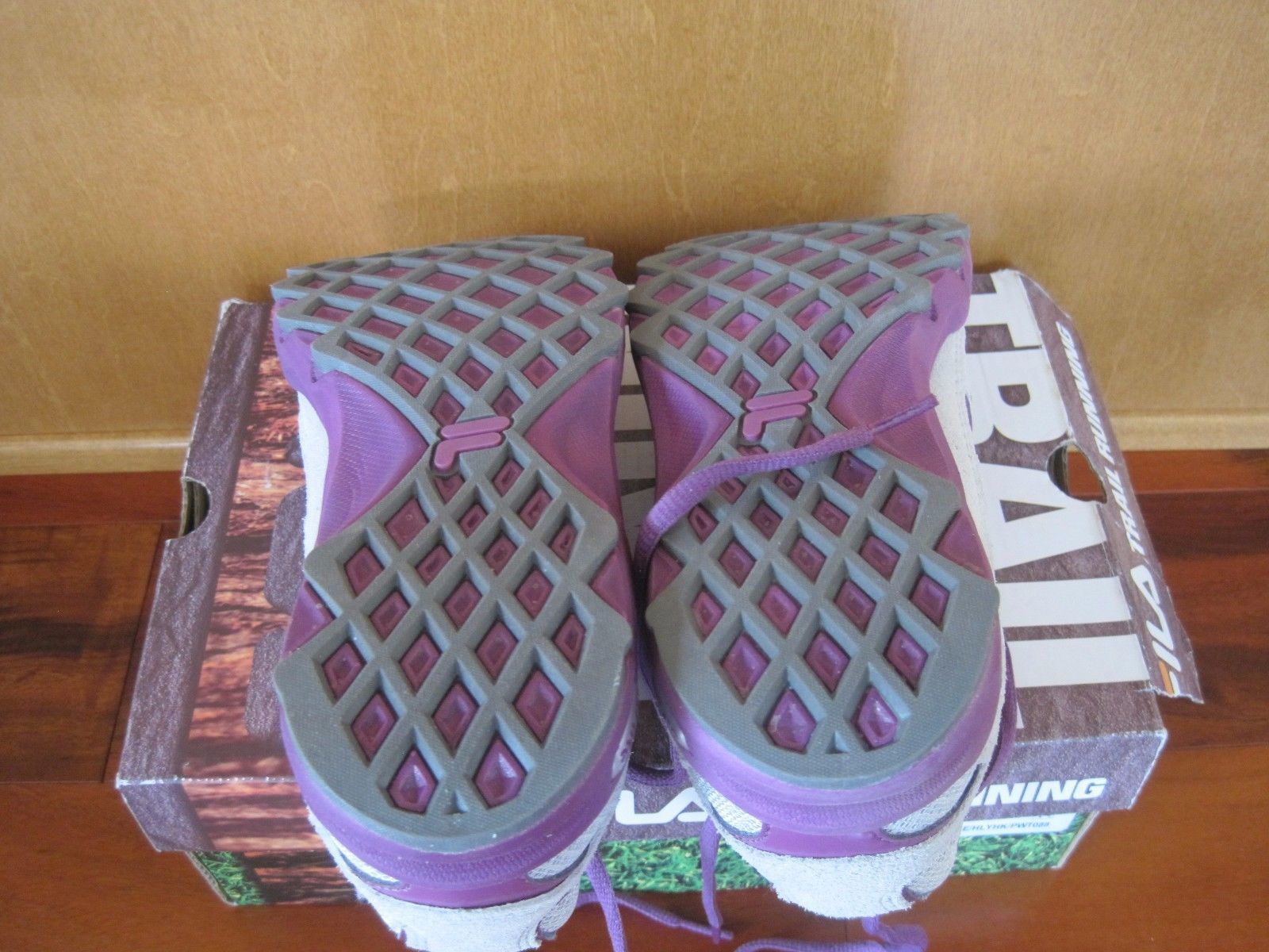 BNIB Fila (Zipline) women's athletic shoes, and 50 similar items BNIB Fila (Zipline) women's athletic shoes, and 50 similar items