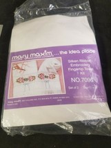 Mary Maxim Set of 2 Fingertip Towel Silken Ribbon Embroidery 7096 NEW 11... - $9.50