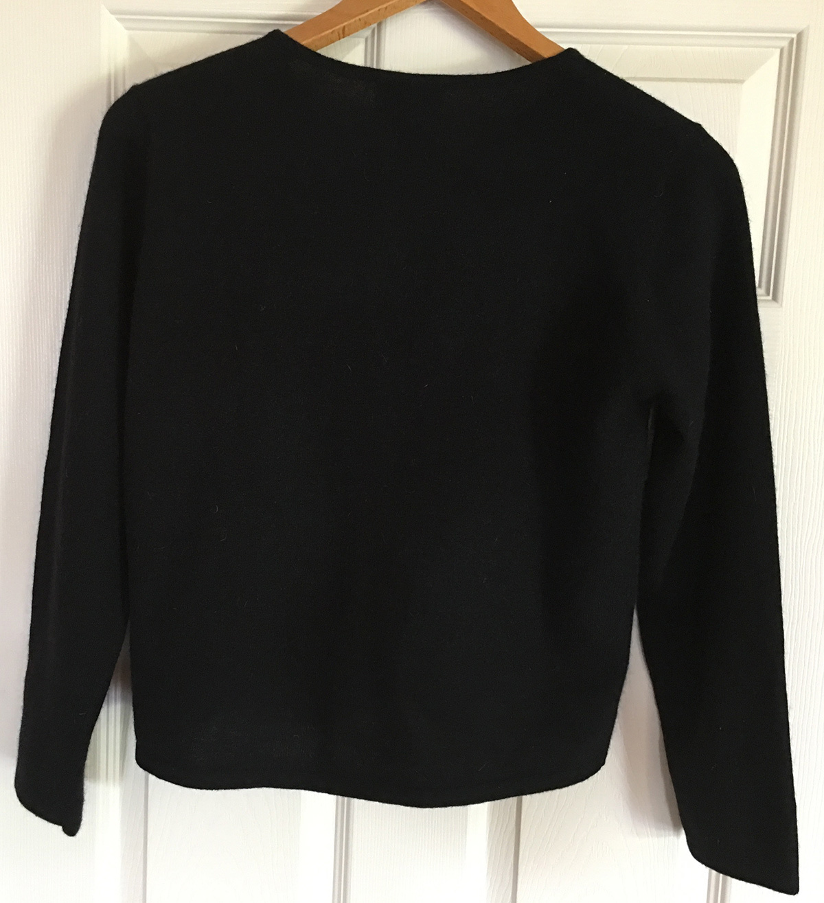 Freeport Studio/LL Bean Black Cardigan Sweater Embroidered Flowers Size ...