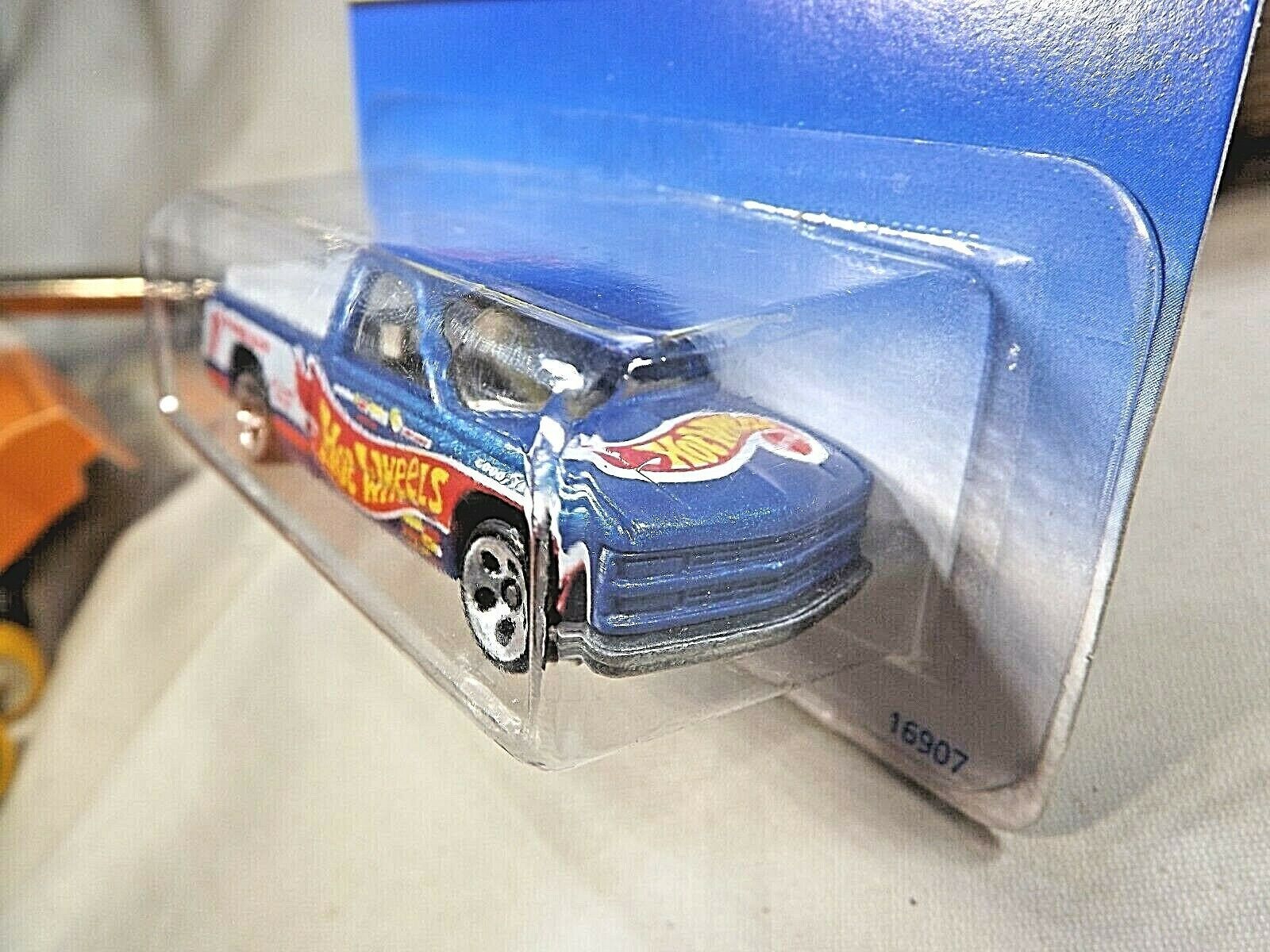 race team series hot wheels