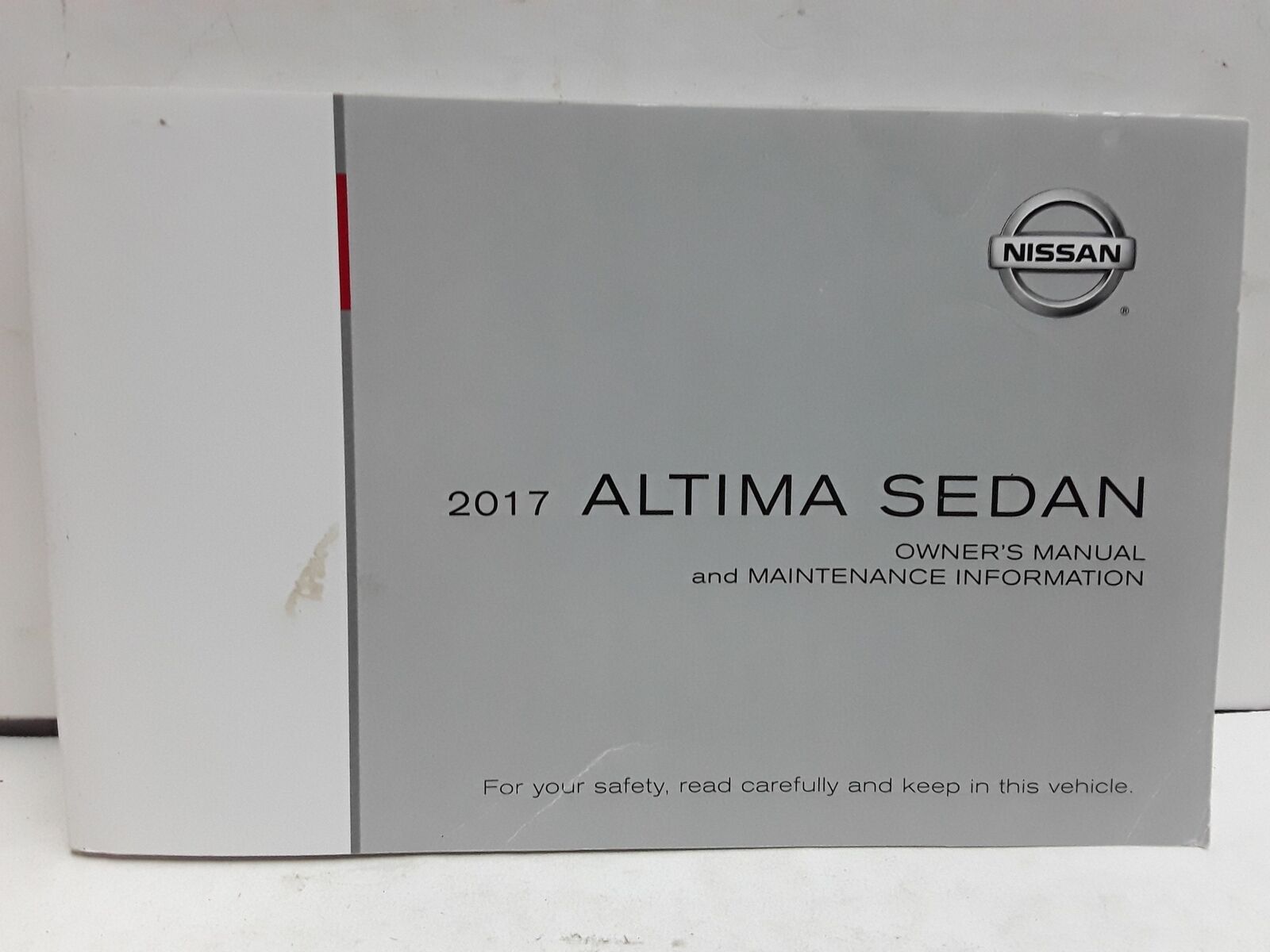 2017 Nissan Altima Sedan Owners Manual book - Nonfiction