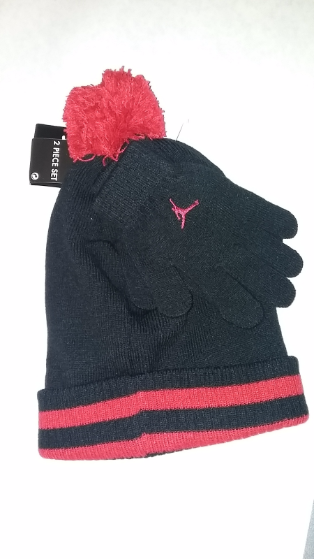 running beanie and gloves