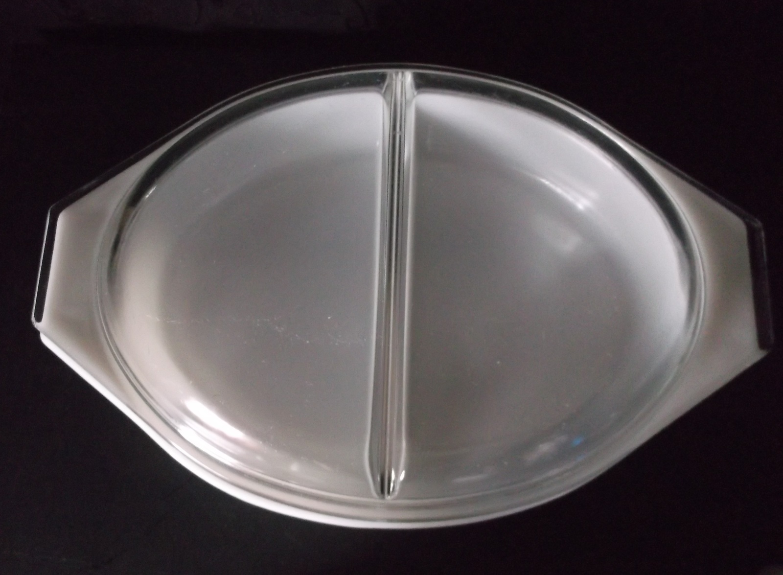 Pyrex Barbed Wire Divided Dish with Lid Casserole Vegetables 11/2 Qt