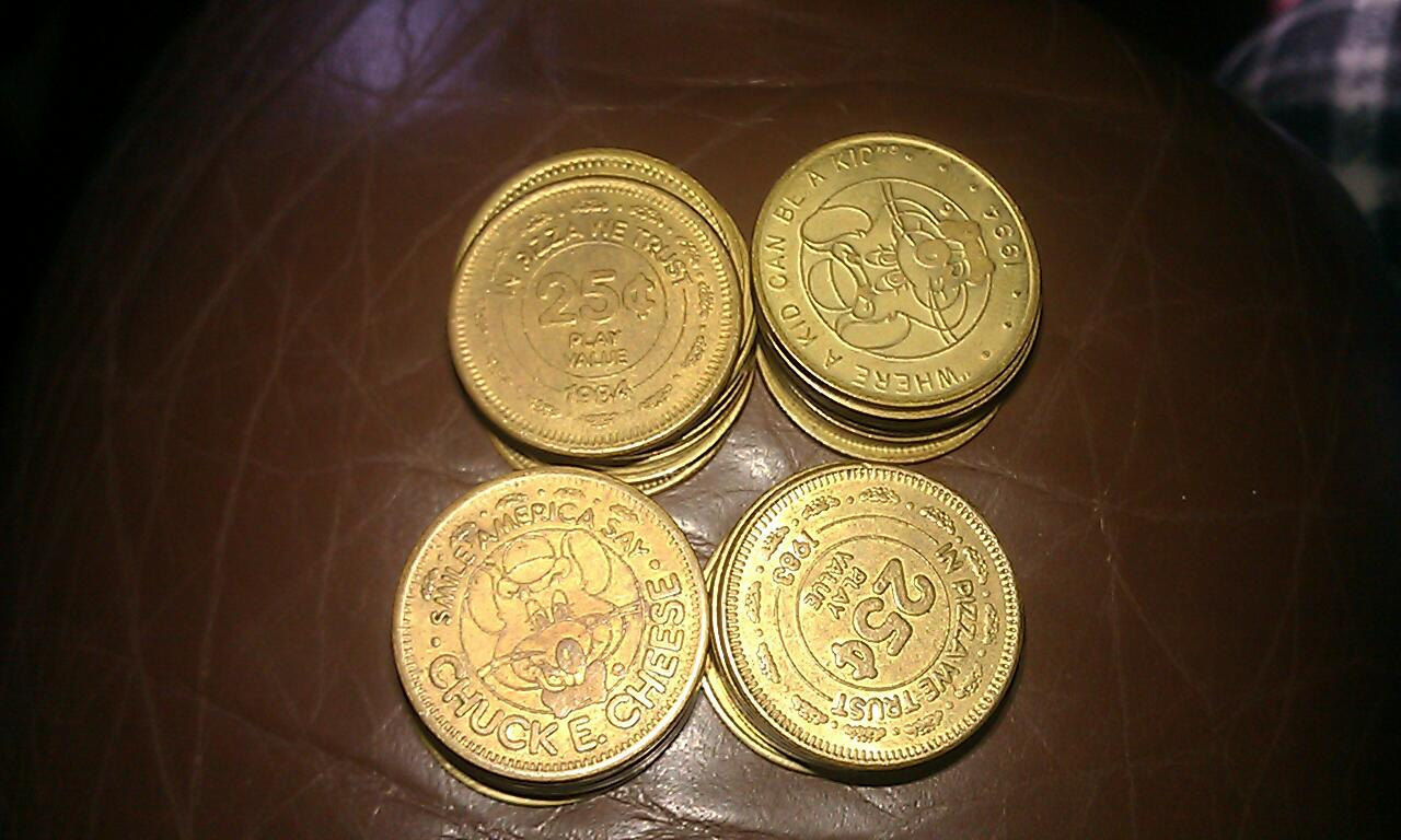 lot-of-38-chuck-e-cheese-tokens-1980-1995-arcade-video-games-coins