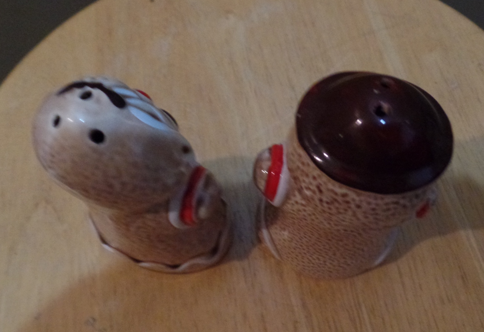 Vintage Ceramic GINGERBREAD Man & Woman Salt & Pepper SHAKERS Japan