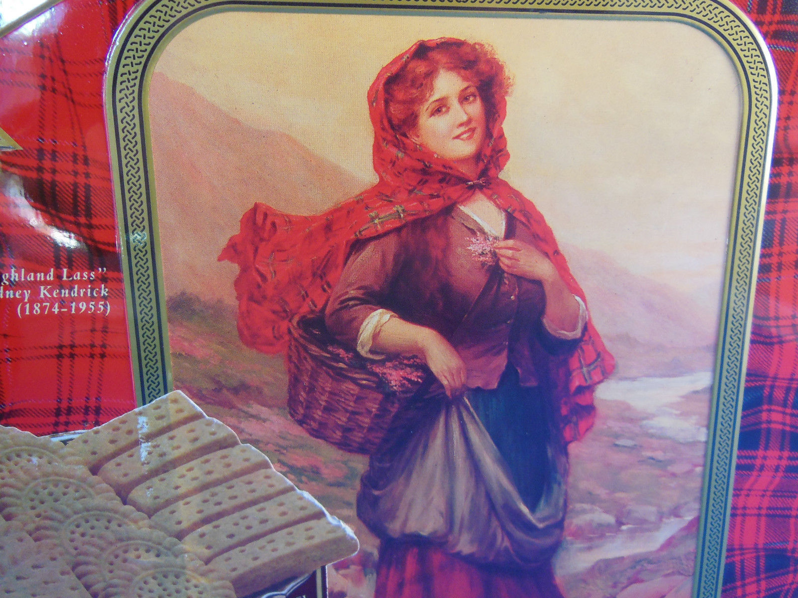 VINTAGE 1993 WALKERS SHORTBREAD Empty TIN HIGHLAND LASS 8.5X9X3.25