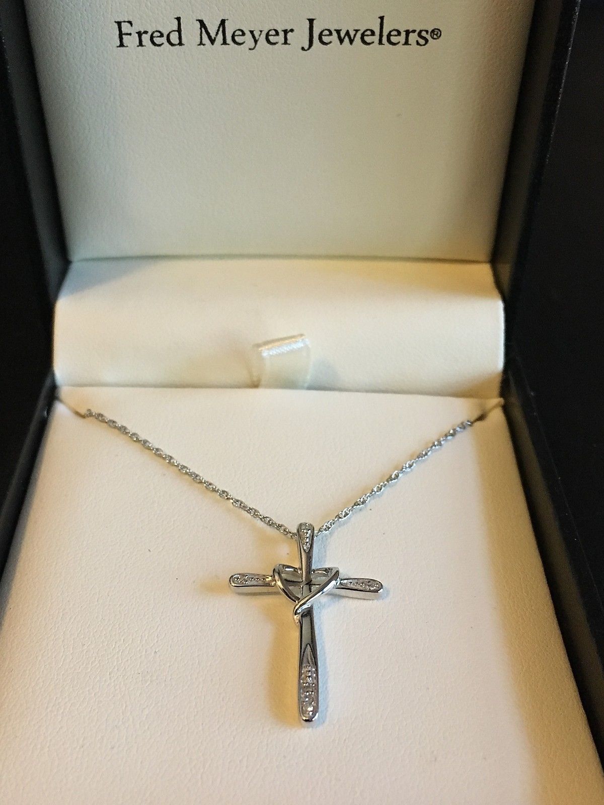 Fred Meyer Jewelers Sterling Silver Diamond Heart Cross Pendant Necklace Genuine Diamond