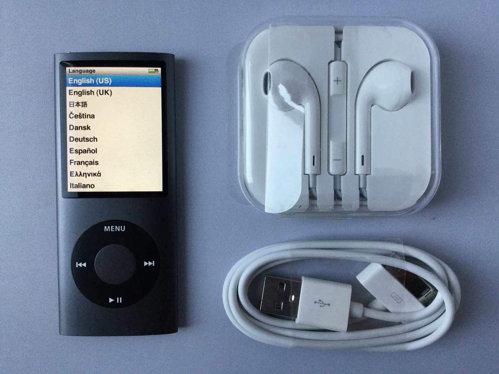8 GB Apple iPod Nano 4th Generation Silver Bundle Tested Working 