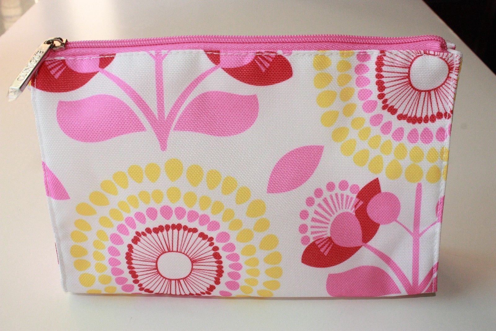 pink beauty bag