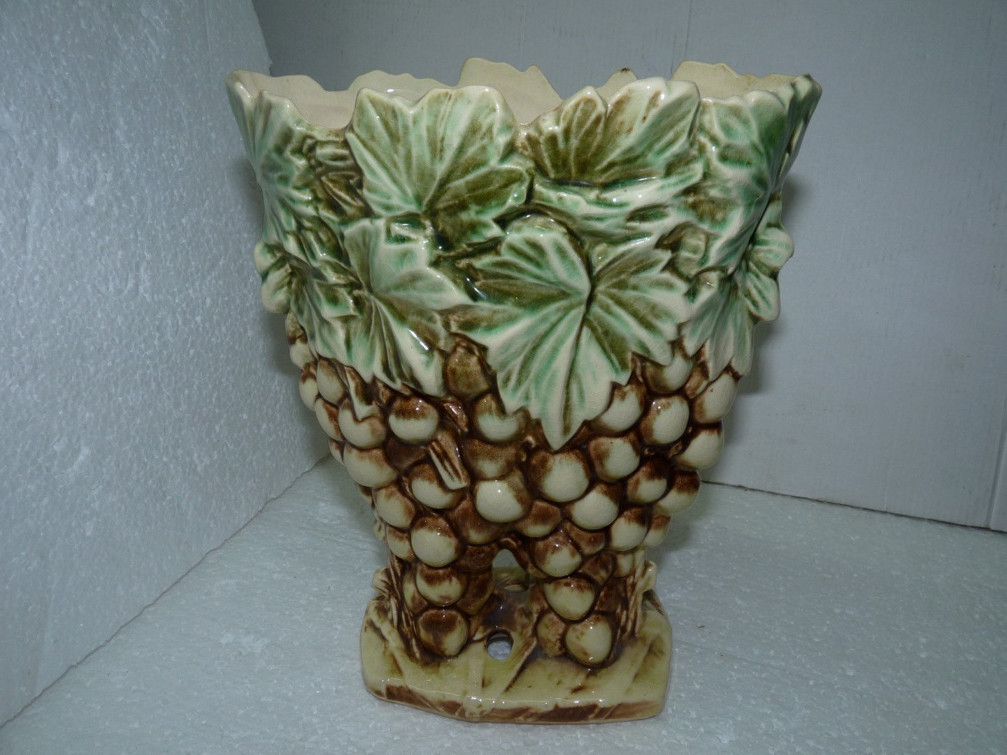 Vintage 1950s McCoy Glazed Art Pottery Vase Grapes Vine Leaves 2 Tone 