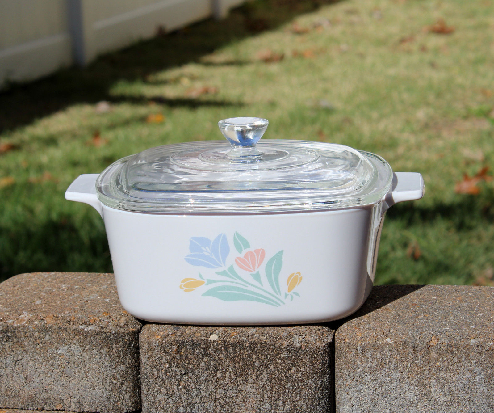 Corning Ware 1 1/2 Quart 1.5 QT Friendship Casserole Baking Dish A7C