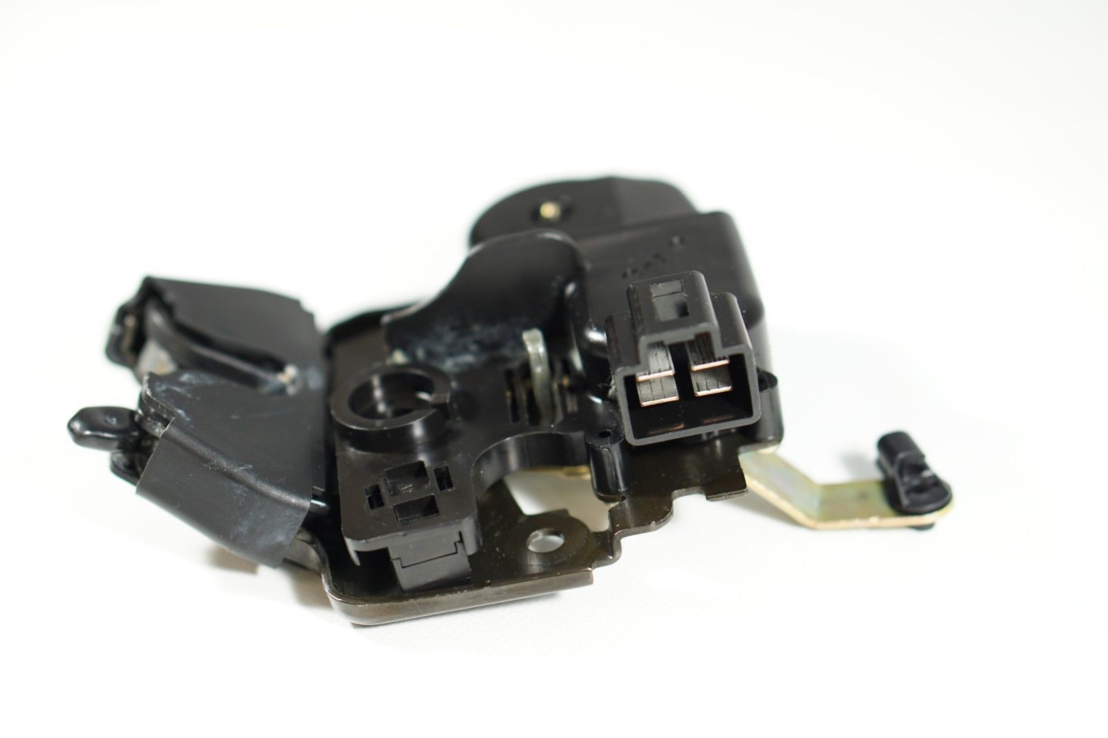 2005 2006 Nissan Altima Lid Lock Actuator Trunk Latch OEM Locks