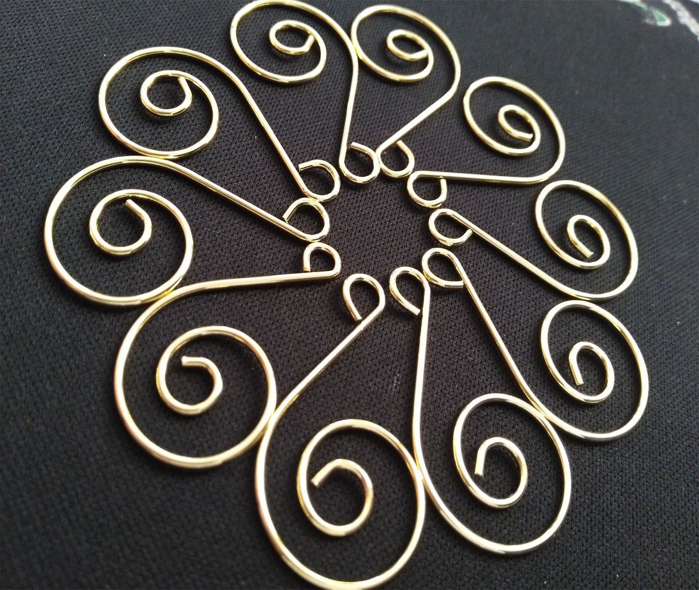 10PCS/LOT Gold Decorative Christmas Wedding Tree Spiral Ornament Hooks
