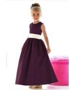 Flower Girl Dress 4021...Bordeaux...Size 6 ...New with tags - $29.70