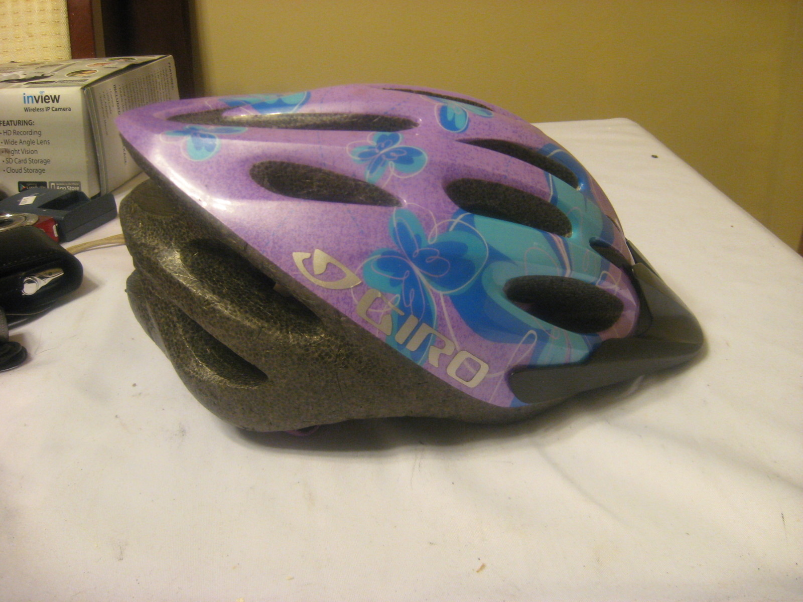 giro flume youth bike helmet