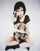 Natalie Portman Leon The Professional Pointing Gun Holding Toy 16x20 Canvas - $69.99
