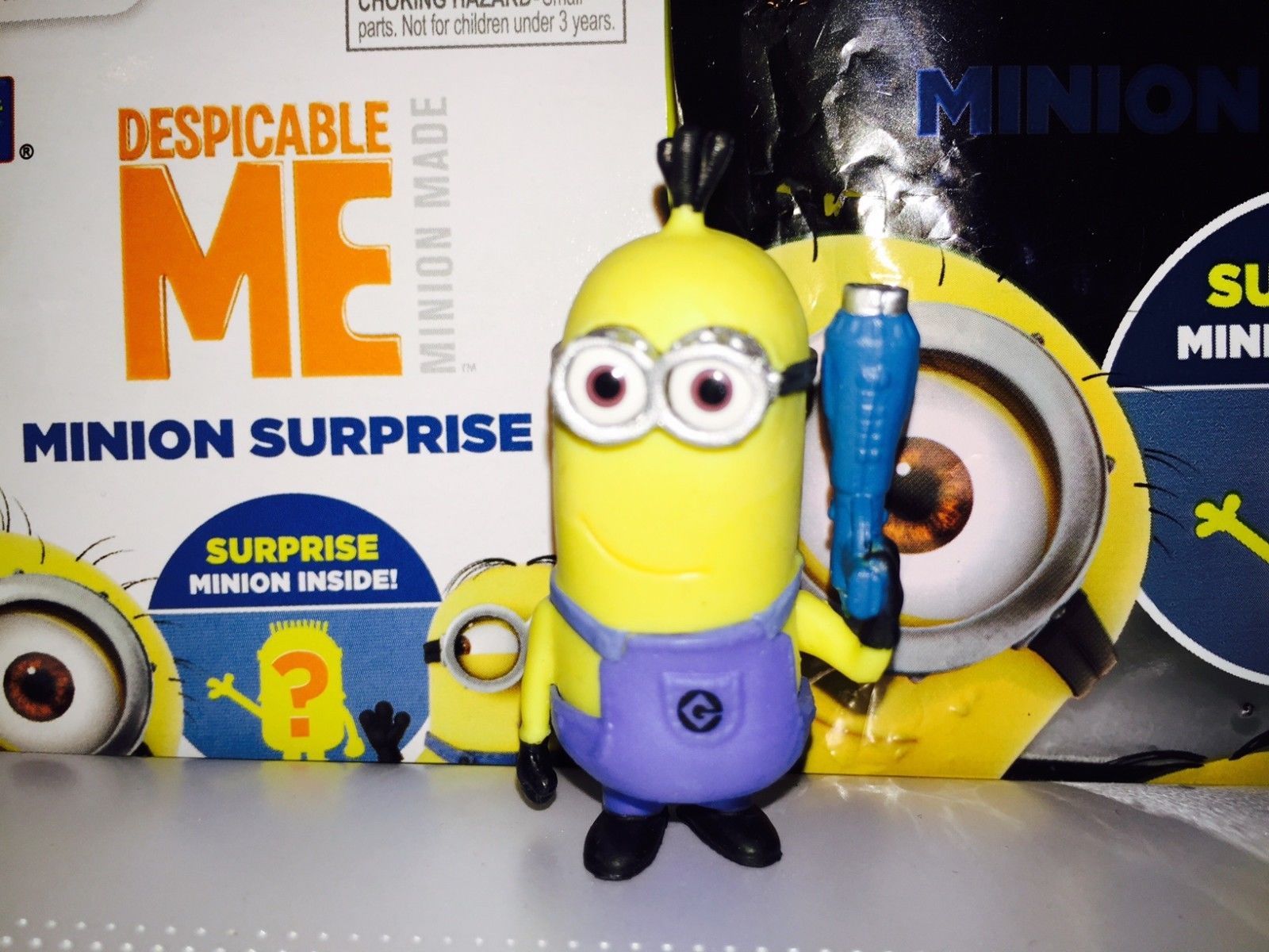 DESPICABLE-ME-MINION-TIM-2-Mini-Figure-MINION-SURPRISE - Other