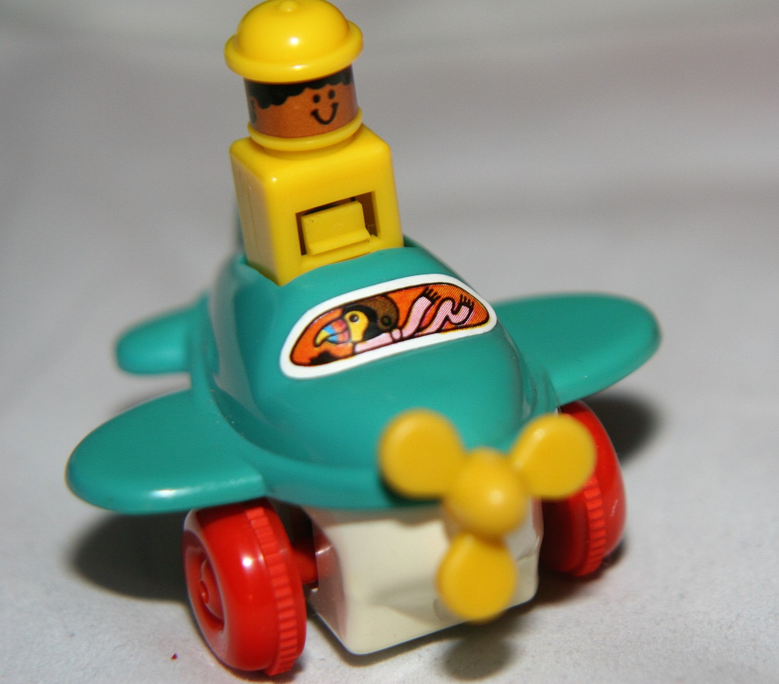 tomy airplane