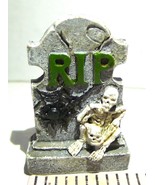 Lemax Tombstone Halloween RIP Skeleton Spider Spooky Town Graveyard Home... - $14.80