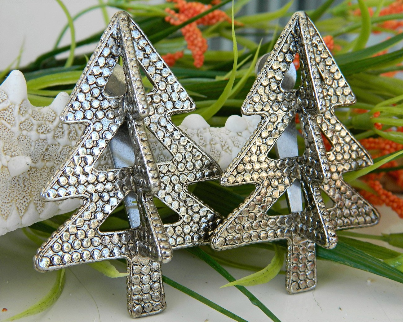 Vintage Pair Christmas Tree Clips John Hardy Modernist 1970s 3D Silver Brooches & Pins