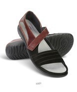 The Lady&#39;s Womens Naot Sandal Shoes Size 7 Imported Black velvet - $66.49