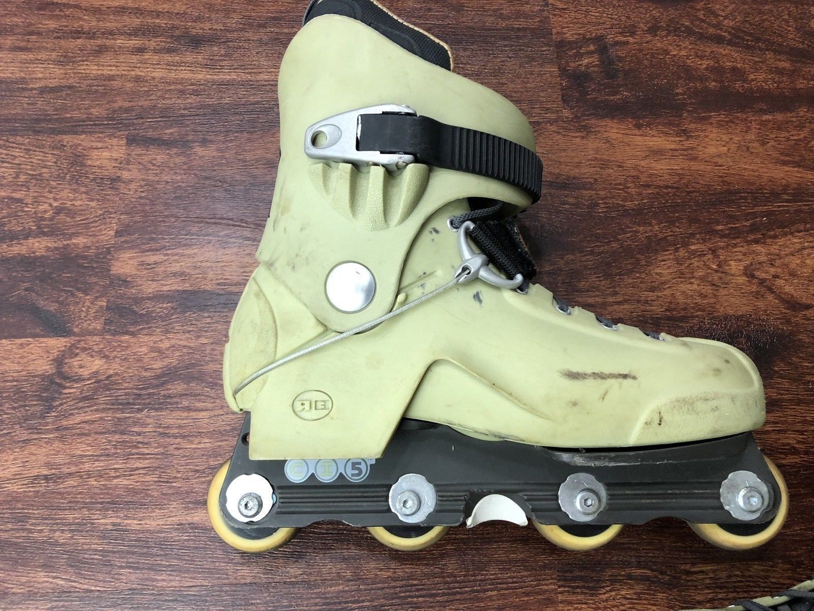 ROLLERBLADES CXS Buckle Up Light Green Inline Skates Roller Blades