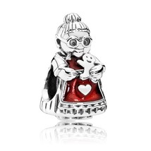 05 63 727 pandora mrs christmas charm 792005en07 thumb200