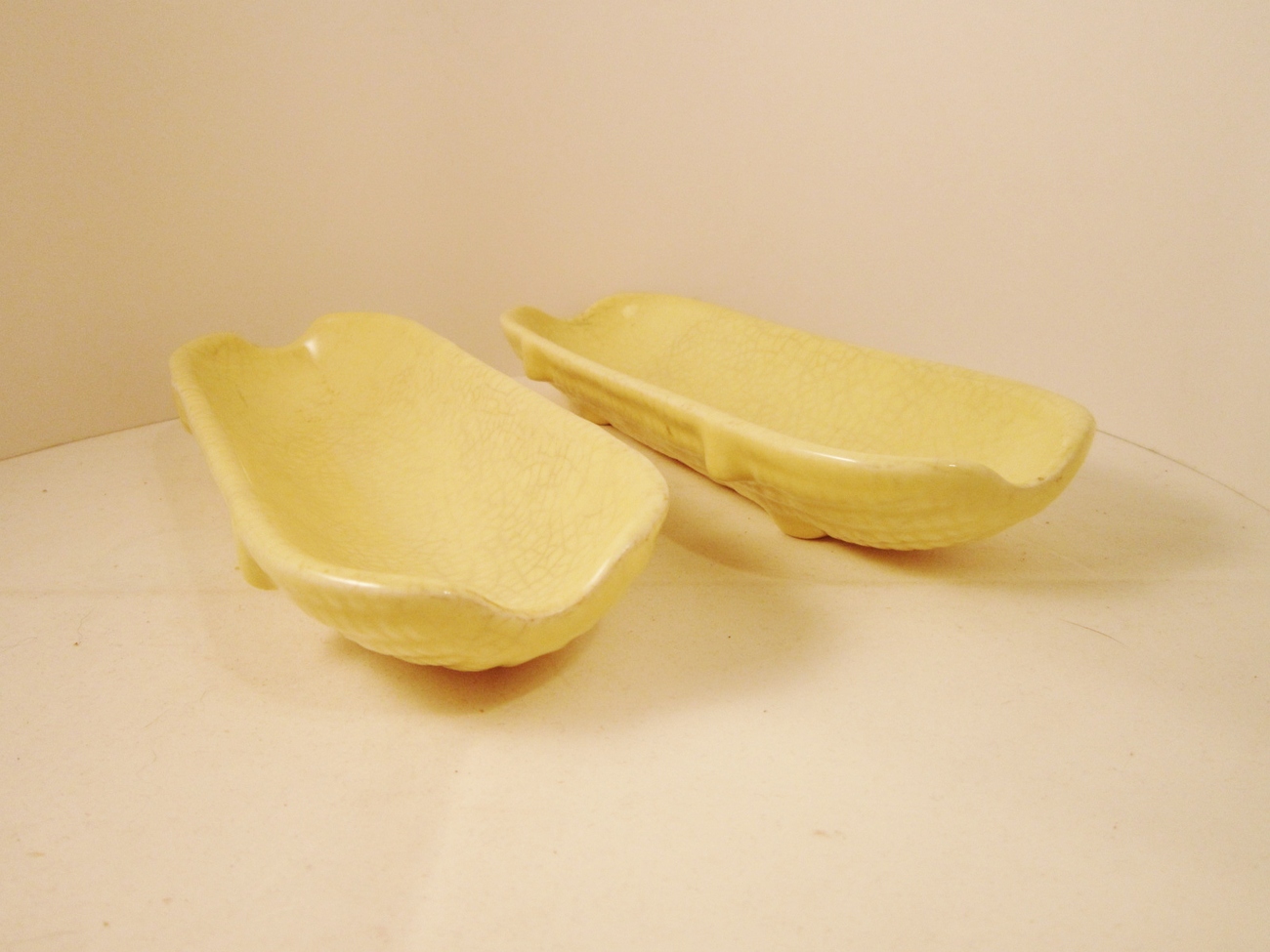 Corn on the Cob Holder, Corn Roller, Corn Boat, Vintage Yellow Pottery