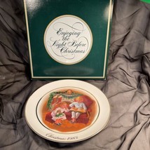Christmas 1983 "Enjoying the Night Before Christmas" Collector Plate Avon 22K - $11.88