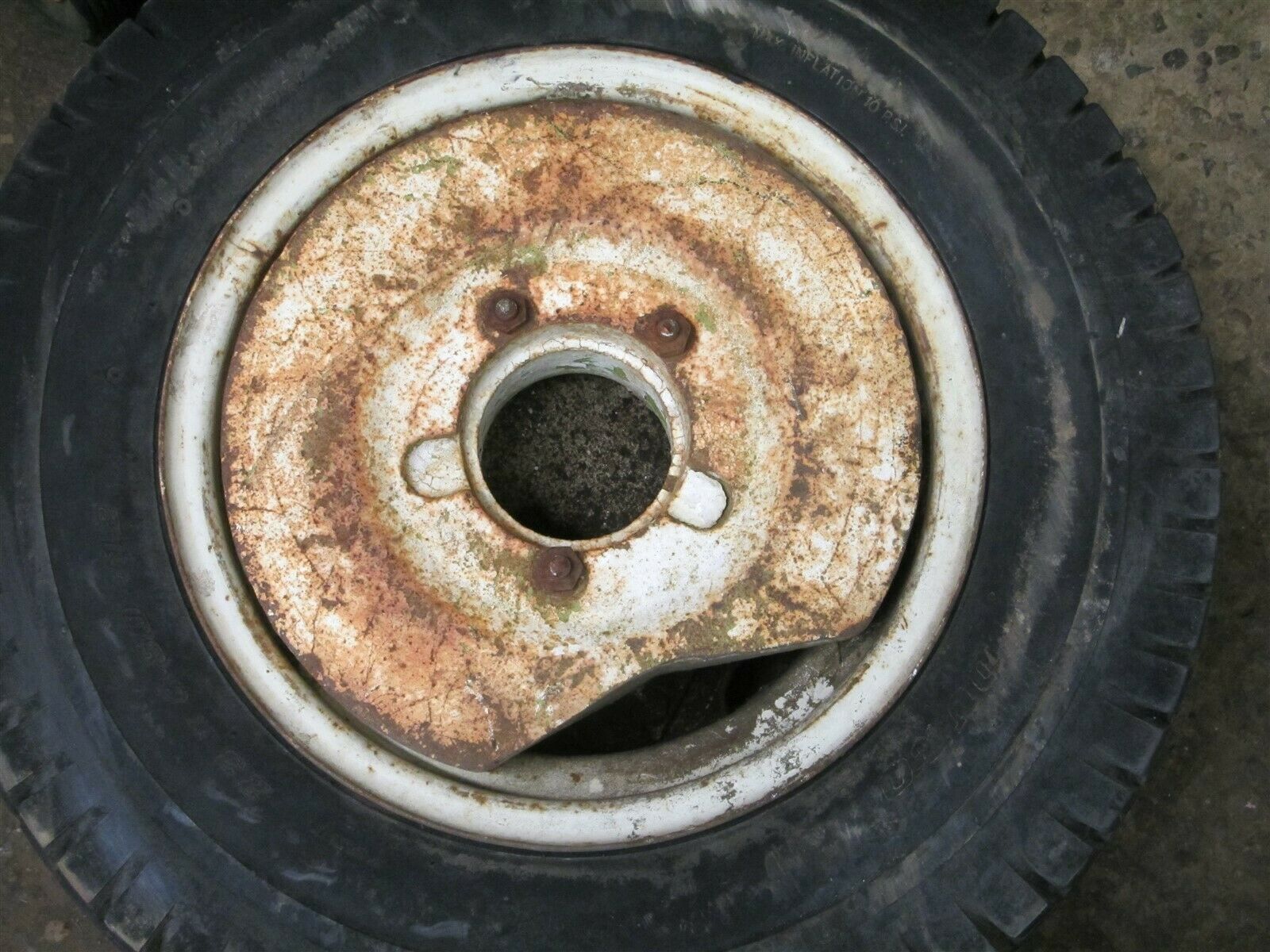 Wheel Horse C141 Tractor Flush Cast Iron Wheel Weights 50lbs each