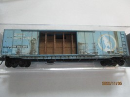 Micro-Trains # 03744160 Great Northern 50' Box Car BNSF Family Series # 3 (N) image 1