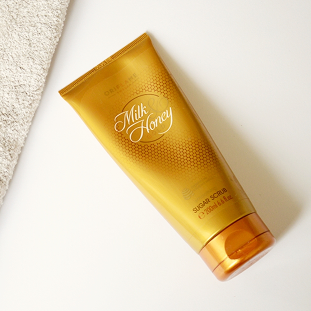 Milk & Honey Gold Smoothing Sugar Scrub 200 ml luxury organic Oriflame product Exfoliators