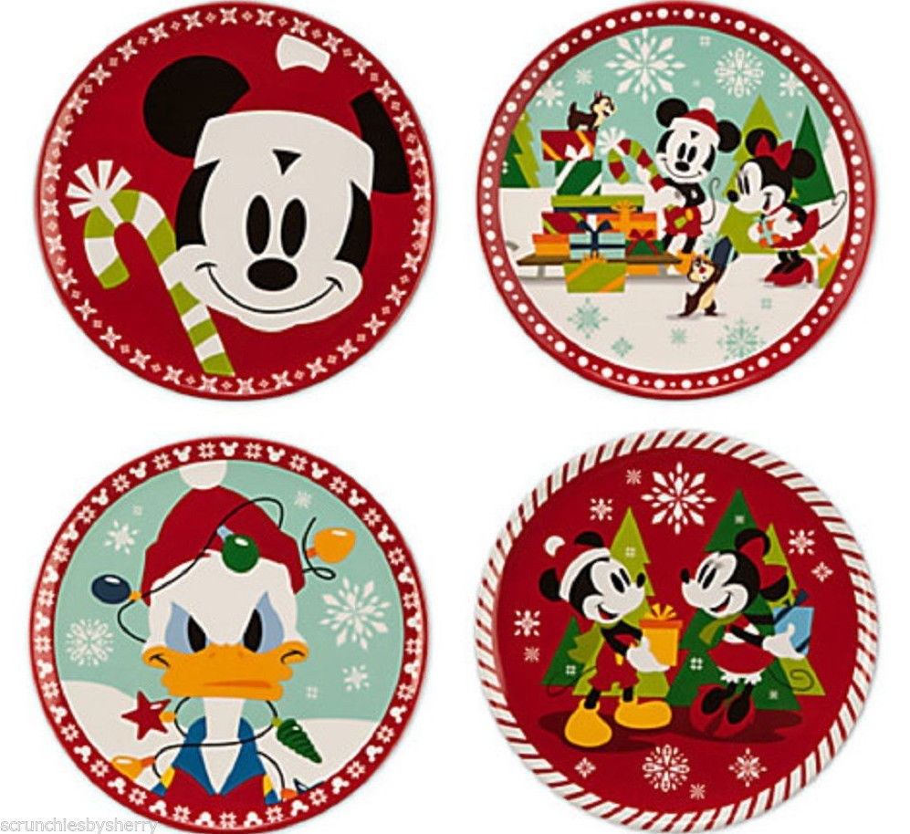Disney Store Christmas Dessert Plates Mickey Minnie Mouse Donald Duck