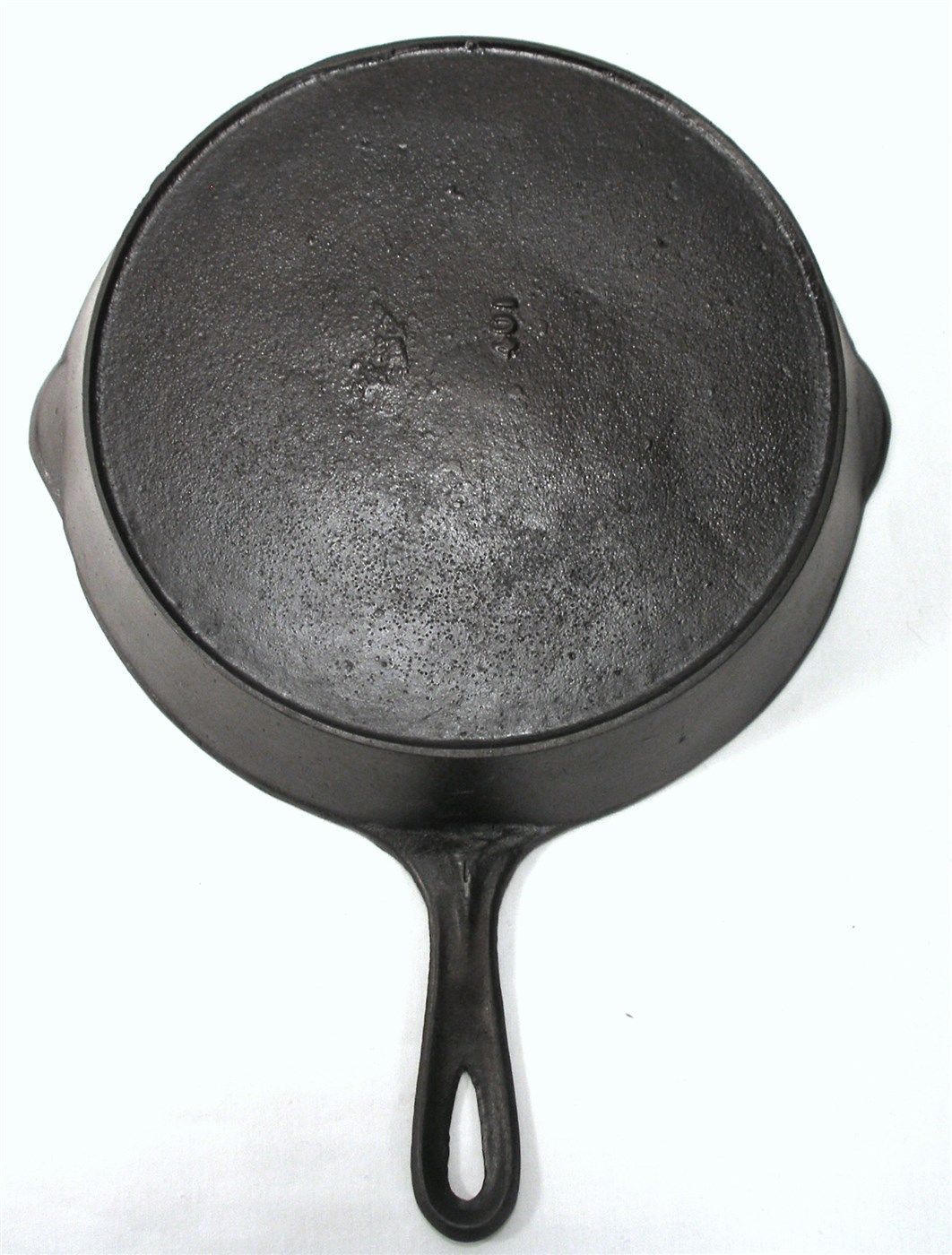 ANTIQUE VOLLRATH 8 COWBOY CAMP FIRE CAST IRON SKILLET PAN FRYER EDGE