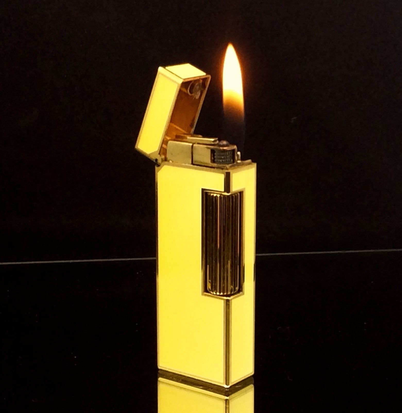 DUNHILL ROLLAGAS LIGHTER ~ 18 K Gold ~ Yellow Laquer de Chine ...