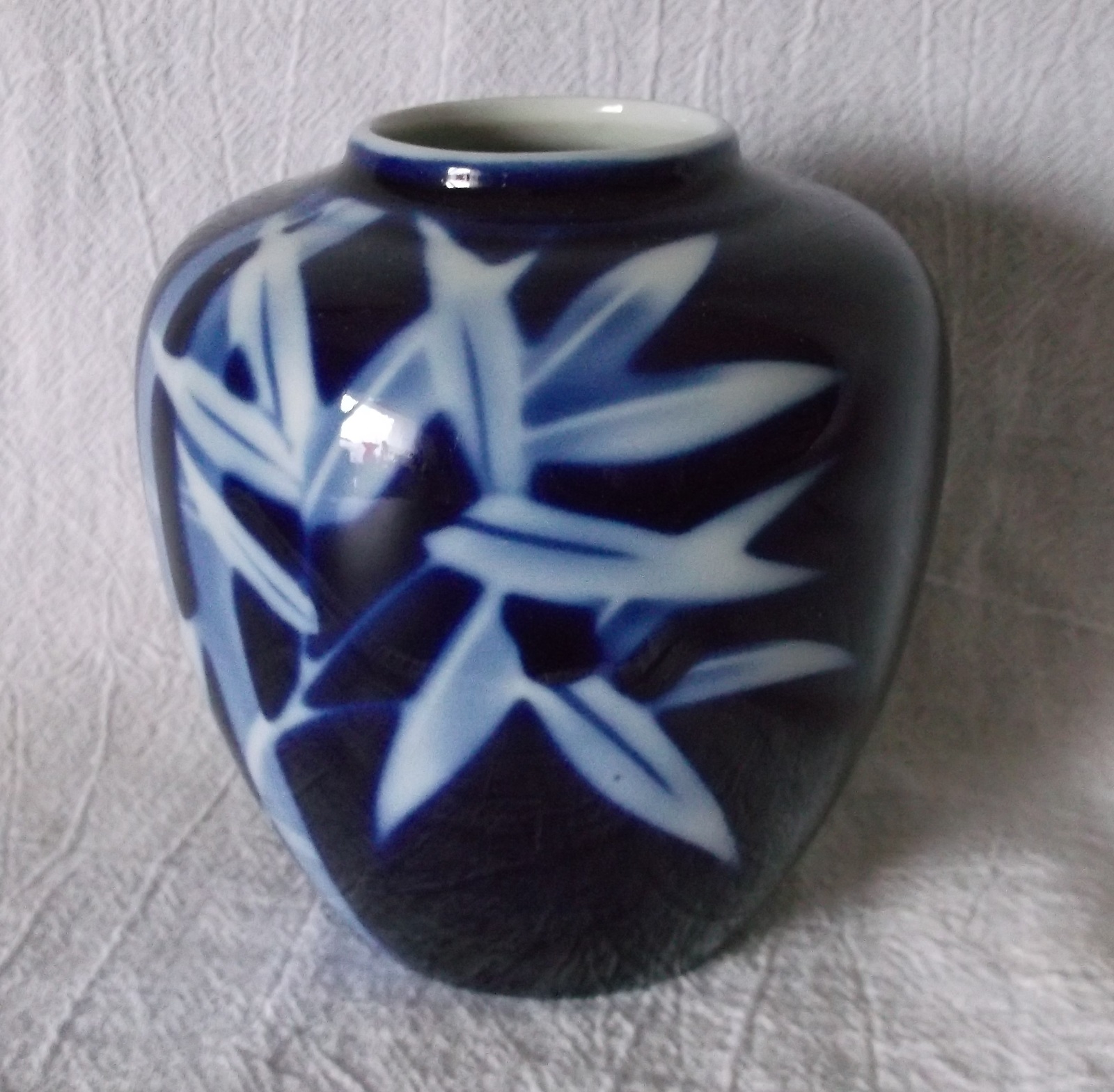 Vintage Ginger Jar Vase Flow Blue Cobalt Bamboo Semi Transluscent